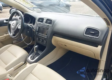 2014 Volkswagen Jetta Sportwagen 2.5L Se z USA, uszkodzony, nr VIN 3VWPP7AJ4EM625061